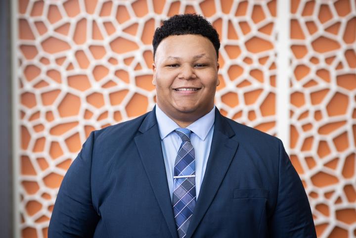 MO'NAJE WALKER